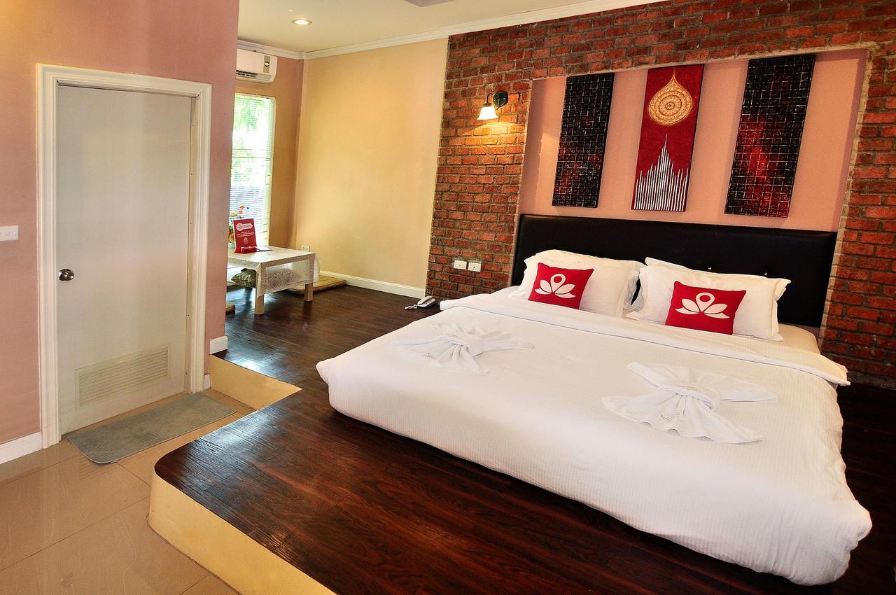 Zen Rooms Ladprao Soi 71 Bangkok Esterno foto